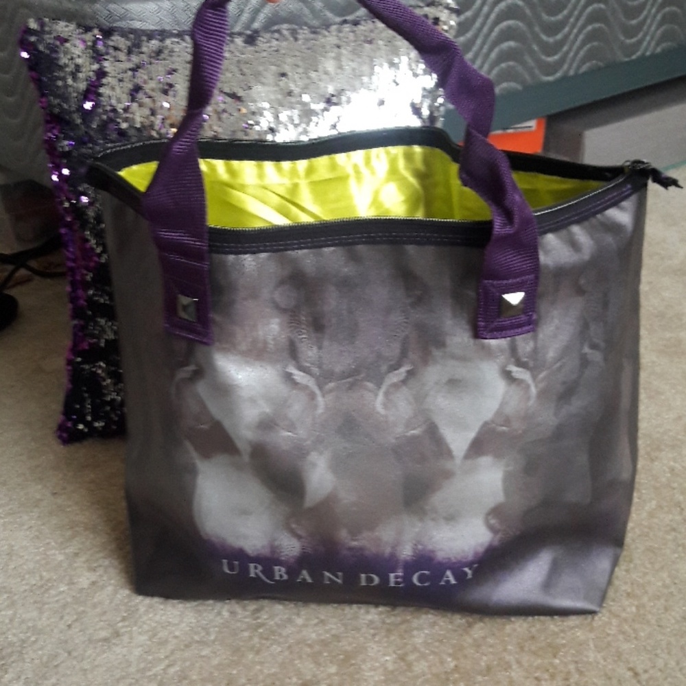 Vintage urban decay pyramid studded  zip tote bag
